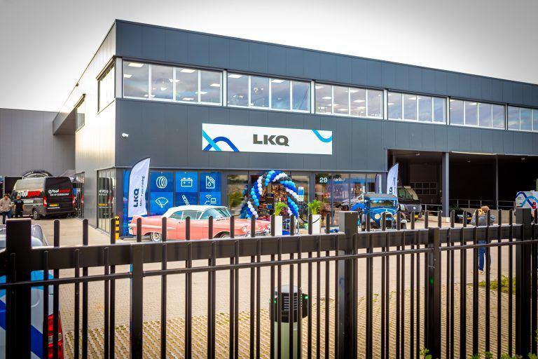 Explore how TGW Logistics and LKQ are shaping the future of automotive logistics image