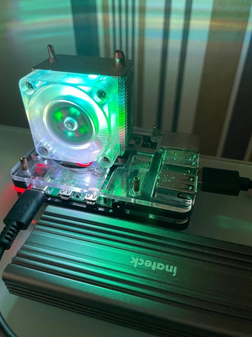 Wanneer heb jij je kind voor het laatst écht in de ogen gekeken, zonder haast, zonder afleiding, zonder in je hoofd al bij je volgende afspraak te zitten? image